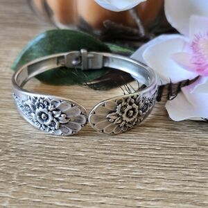 Sterling plate spring hinge spoon bracelet vintage